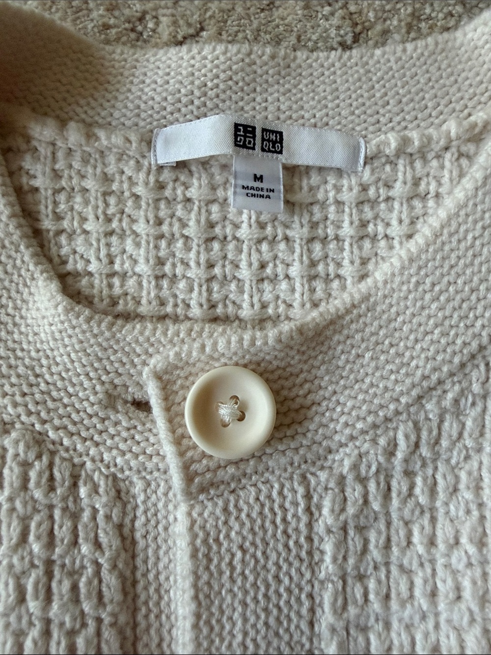 Uniqlo Cream Textured Button-Front Cardigan - Picture 3 of 4